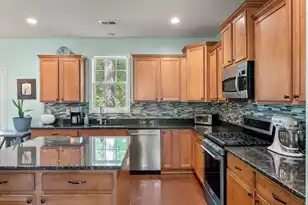 142 Comiskey Park Cir, Summerville, SC 29485 - Photo 17