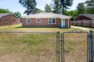 2313 Eagle Dr, North Charleston, SC 29406 - Photo 3