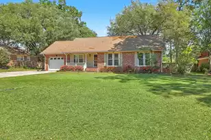 413 Summercourt Dr, Summerville, SC 29485 - Photo 1