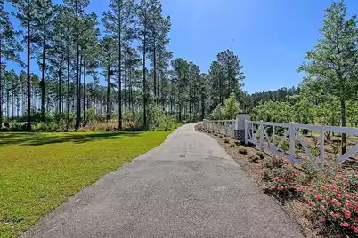 562 Dunswell Drive, Summerville, SC 29486 - Photo 33