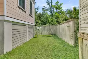19 Ashton St, Charleston, SC 29403 - Photo 9