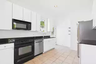 180 Broad St, Charleston, SC 29401 - Photo 13