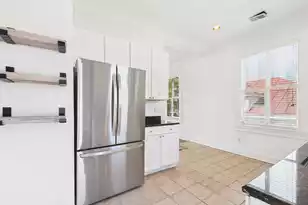 180 Broad St, Charleston, SC 29401 - Photo 11