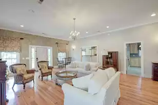 731 York St, Mount Pleasant, SC 29464 - Photo 5