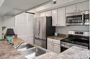 1481 Center St, Mount Pleasant, SC 29464 - Photo 13