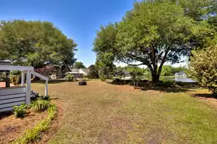 25 Plantation Dr, Manning, SC 29102 - Photo 5