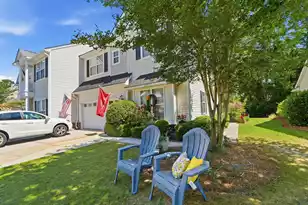 2451 Draymohr Ct, Mount Pleasant, SC 29466 - Photo 3