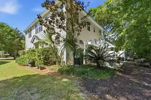 2451 Draymohr Ct, Mount Pleasant, SC 29466 - Photo 5
