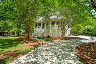 3368 Cottonfield Dr, Mount Pleasant, SC 29466 - Photo 7