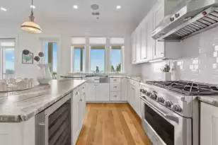 507 Ashley Ave W, Folly Beach, SC 29439 - Photo 17