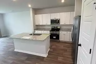 8011 Triggerfish Wy, North Charleston, SC 29420 - Photo 3
