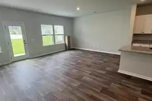 8011 Triggerfish Wy, North Charleston, SC 29420 - Photo 5