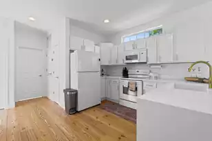 1050 Hunley Waters Cir, North Charleston, SC 29405 - Photo 9