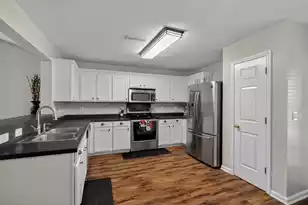 5109 Morrow Ln, Summerville, SC 29485 - Photo 5