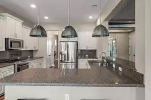 1466 Hollenberg Ln, Mount Pleasant, SC 29466 - Photo 21