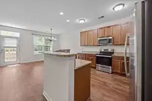 8988 Cat Tail Pond Rd, Summerville, SC 29485 - Photo 5