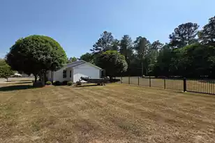 1307 Gin Pond Dr, Summerton, SC 29148 - Photo 3