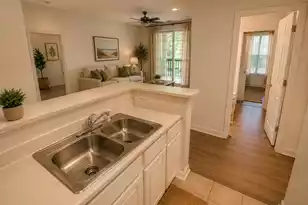 1600 Long Grove Dr, Mount Pleasant, SC 29464 - Photo 11