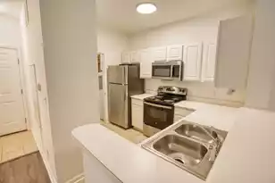 1600 Long Grove Dr, Mount Pleasant, SC 29464 - Photo 7