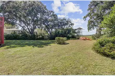 643 Shore Drive N, Charleston, SC 29412 - Photo 7