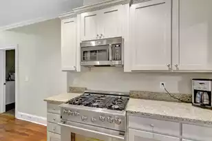 1050 Phillips Park Dr, Mount Pleasant, SC 29464 - Photo 11