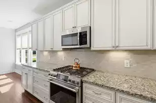 1113 Old Field Dr, Summerville, SC 29483 - Photo 9