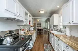 1128 Carter Ave, Mount Pleasant, SC 29464 - Photo 1