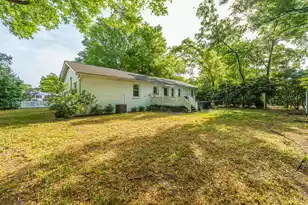 1128 Carter Ave, Mount Pleasant, SC 29464 - Photo 37