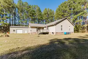 7050 Old State Rd, Holly Hill, SC 29059 - Photo 5