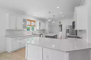 1040 Rivershore Rd, Charleston, SC 29492 - Photo 17