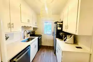 936 Lansing Dr, Mount Pleasant, SC 29464 - Photo 11