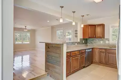 3627 Marginal Road, Mount Pleasant, SC 29466 - Photo 15
