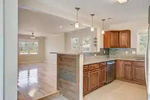 3627 Marginal Rd, Mount Pleasant, SC 29466 - Photo 15