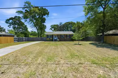 3627 Marginal Road, Mount Pleasant, SC 29466 - Photo 3