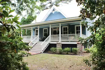 408 Gum Street S, Summerville, SC 29483 - Photo 1