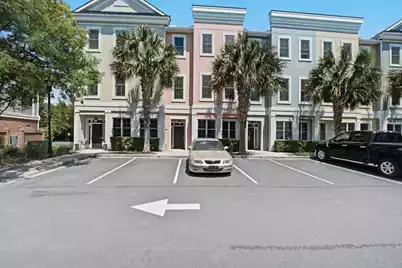 656 Coleman Boulevard #404, Mount Pleasant, SC 29464 - Photo 1
