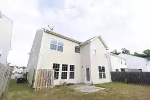 984 Augustine Ct, Summerville, SC 29483 - Photo 3