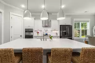 958 Foliage Ln, Charleston, SC 29412 - Photo 15