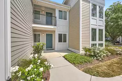 271 Alexandra Drive #6, Mount Pleasant, SC 29464 - Photo 3