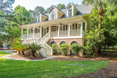 3868 Colonel Vanderhorst Circle, Mount Pleasant, SC 29466 - Photo 3