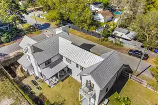 641 Palmetto St, Mount Pleasant, SC 29464 - Photo 5