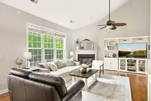 2799 Carolina Isle Dr, Mount Pleasant, SC 29466 - Photo 17