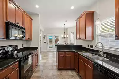 189 Avonshire Drive, Summerville, SC 29483 - Photo 9
