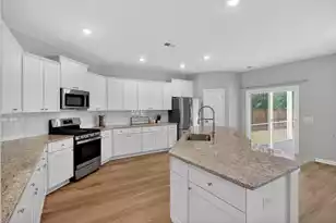 569 Yellow Leaf Ln, Summerville, SC 29486 - Photo 19