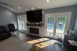 330 Camelot Dr, Goose Creek, SC 29445 - Photo 3