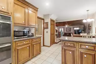 1011 Harbortowne Rd, Charleston, SC 29412 - Photo 13