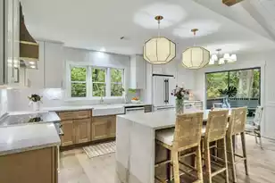 1129 Yorktown Ct, Mount Pleasant, SC 29464 - Photo 21