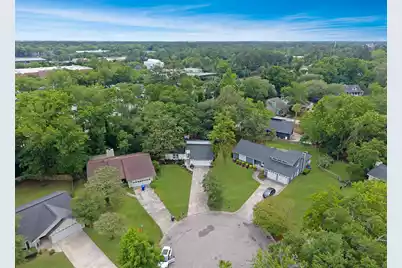 1129 Yorktown Court, Mount Pleasant, SC 29464 - Photo 5