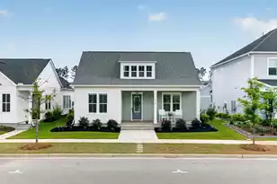 679 Blueway Ave, Summerville, SC 29486 - Photo 5