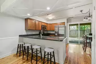 1291 Mathis Ferry Rd, Mount Pleasant, SC 29464 - Photo 5